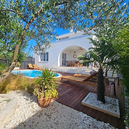 The Three Flowers Pool House Трогір Екстер'єр фото