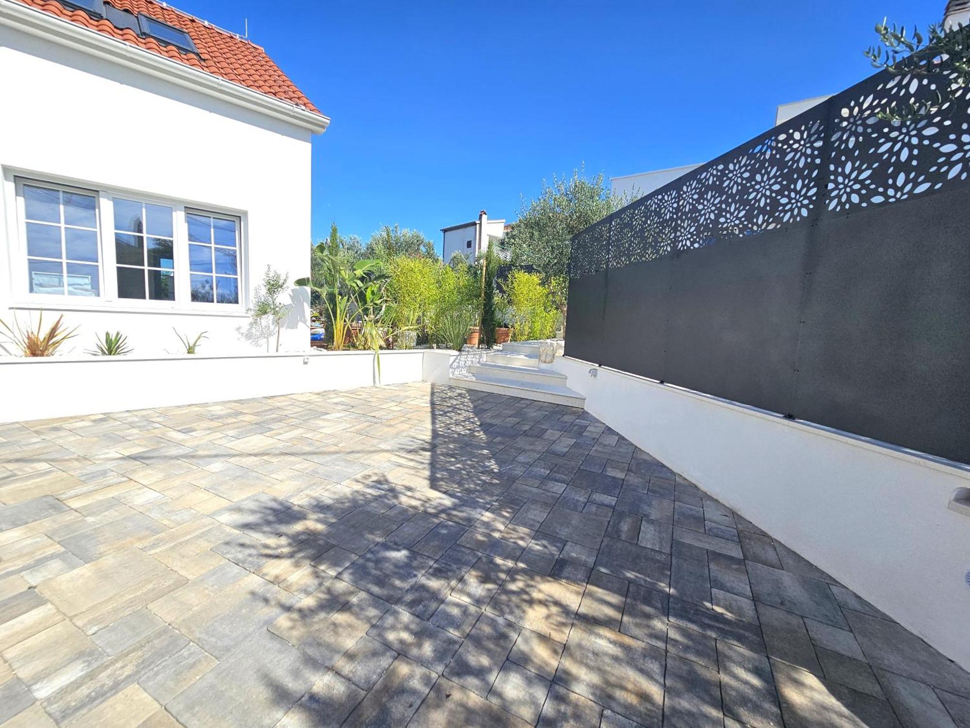 The Three Flowers Pool House Трогір Екстер'єр фото