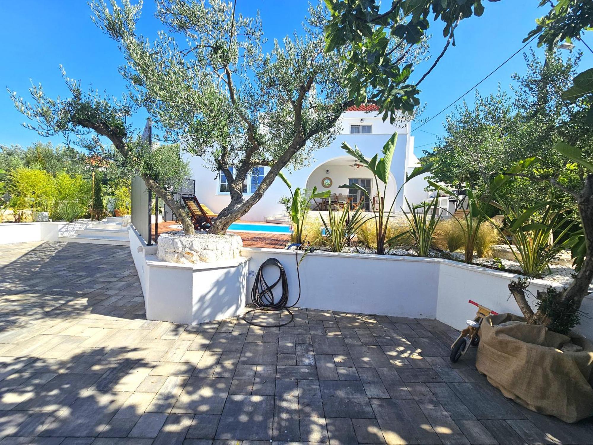 The Three Flowers Pool House Трогір Екстер'єр фото